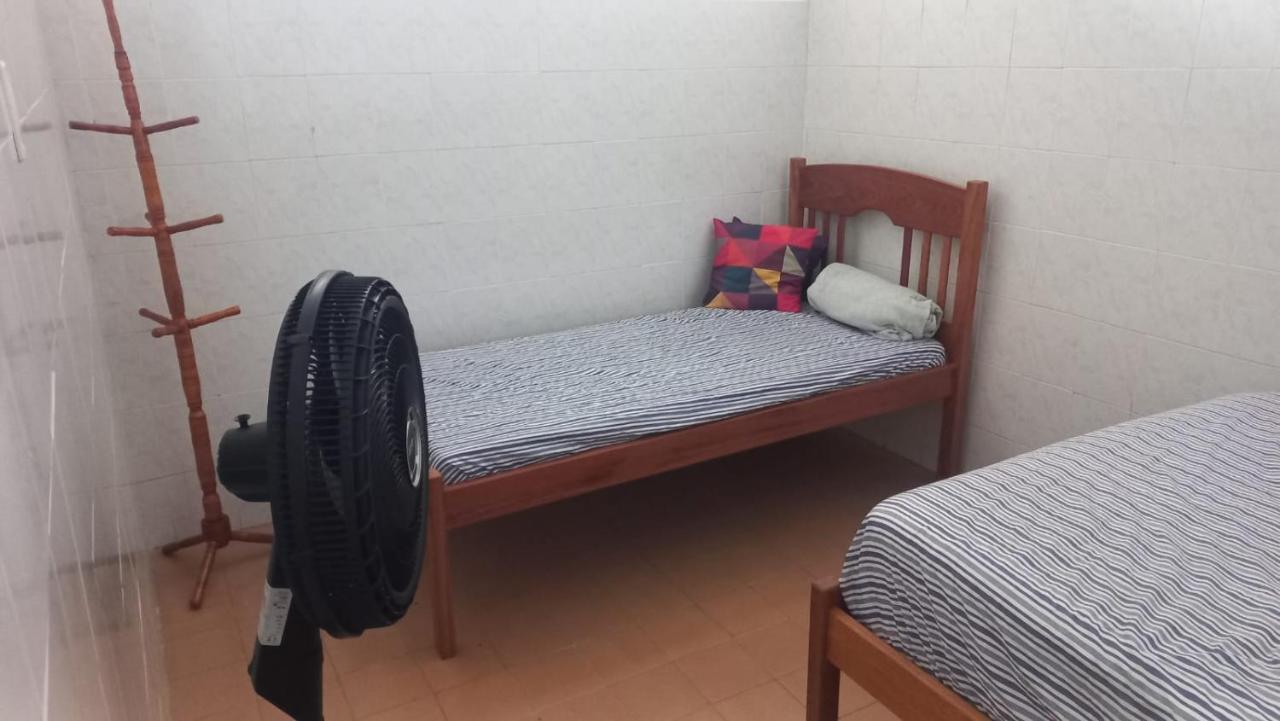 Casa de férias Kitnet Em 3 Pessoas *